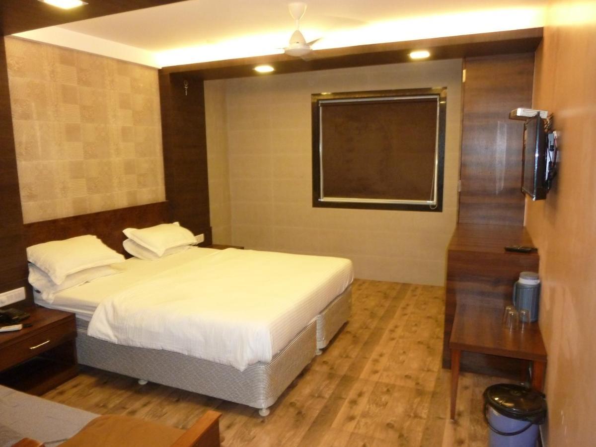 Hotel Orient Palace 孟买 外观 照片